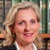 Ein Portraitbild von Rechtsanwältin Marlies Küpers-Quill aus Bocholt