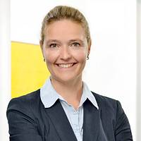 Dr. Vanessa Staude