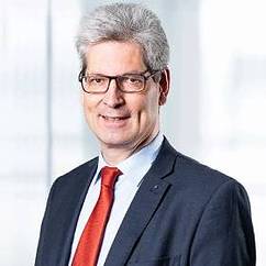 Portrait Dr. Christof Wellens