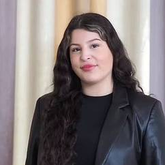 Portrait Sara Gülseren