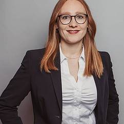 Portrait Julia Stöckl