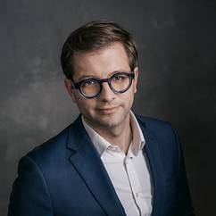 Portrait Dr. iur. LL..M. Ivan Luetić