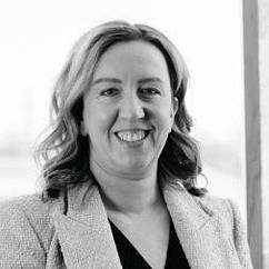 Portrait Lisa Baker