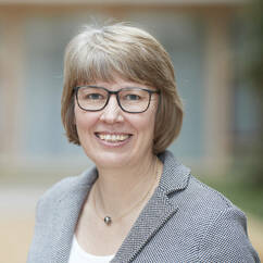 Portrait Dr. Ulrike Brucklacher