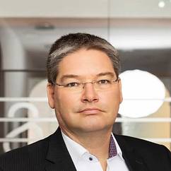 Portrait Dr. Ralf Molzahn